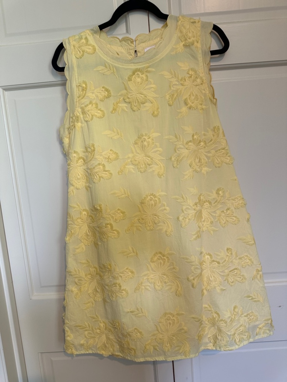 Entro  Yellow Embroidered Sleeveless  Shift Dress